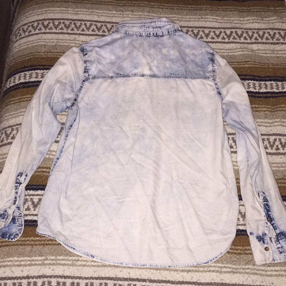 Button up - Picture 2 of 2